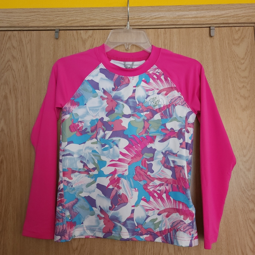 North Face UPF 40 sun top NWT